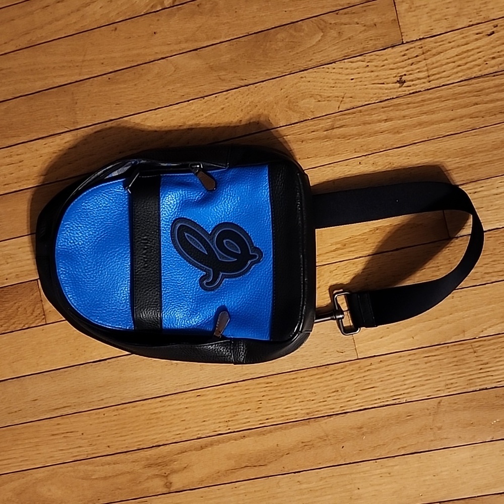 Coach Charles pack neon-QB/O26